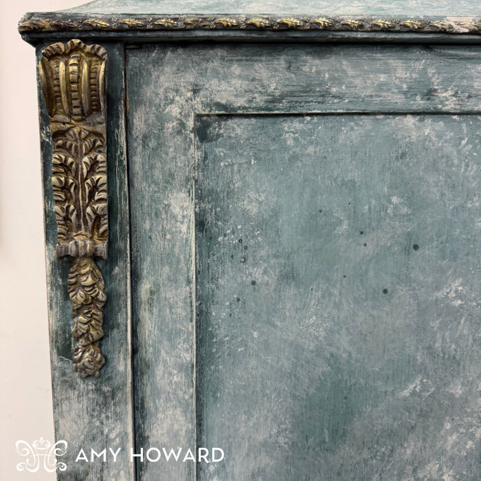 Mastering the Gustavian Finish: A Step-by-Step Antique Look Using Milk Paint and Glaze