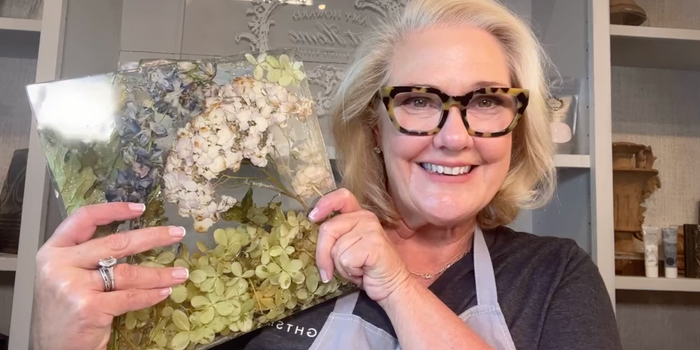 Preserving Memories in Beautiful Resin Art