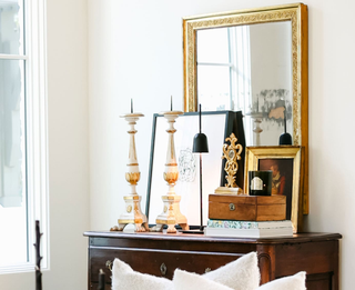 Manor Borne Wall Paint