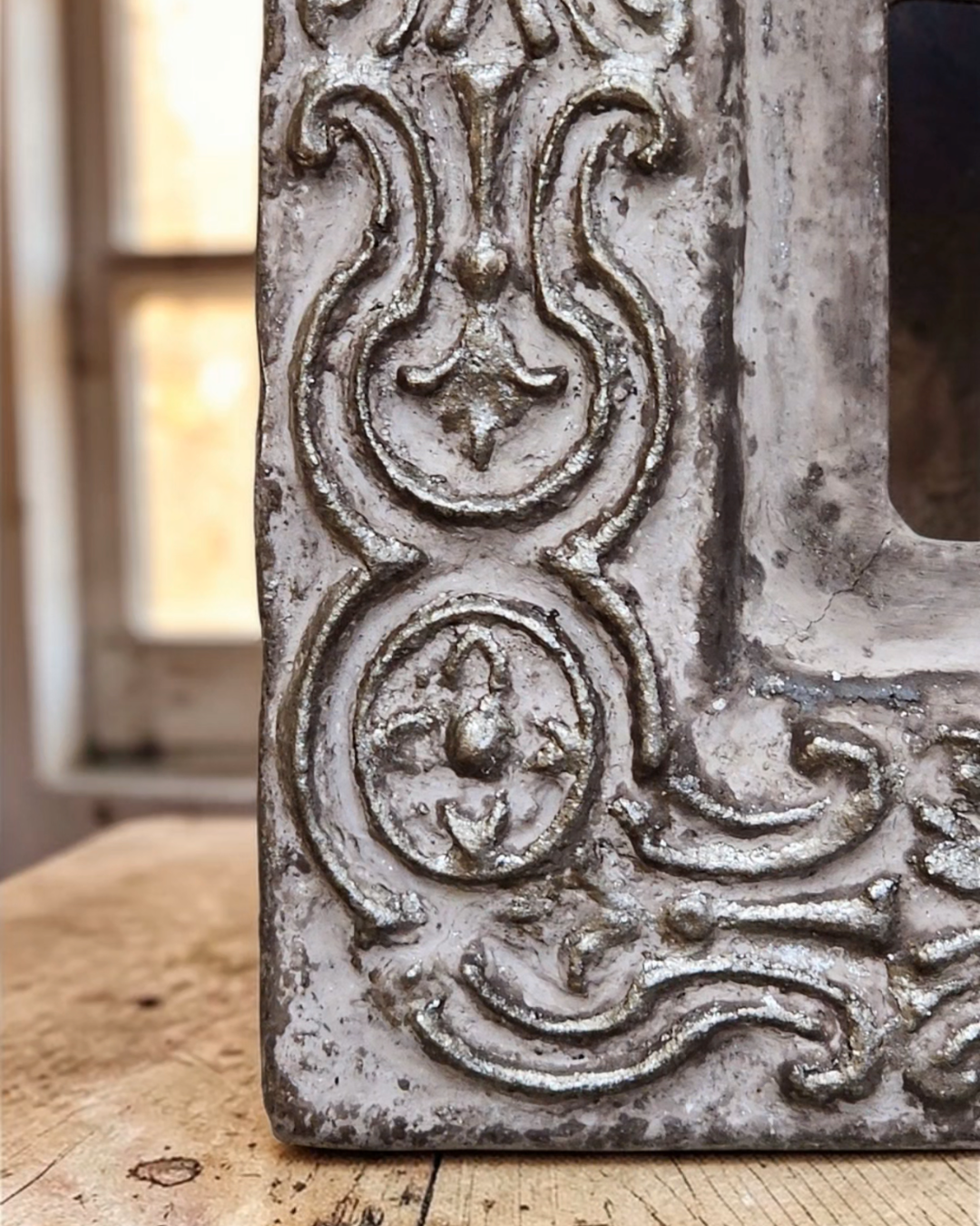 Get this Look: European Dusty Patina Finish