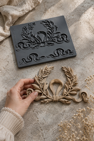 Laurel Wreath - Decorative Mould