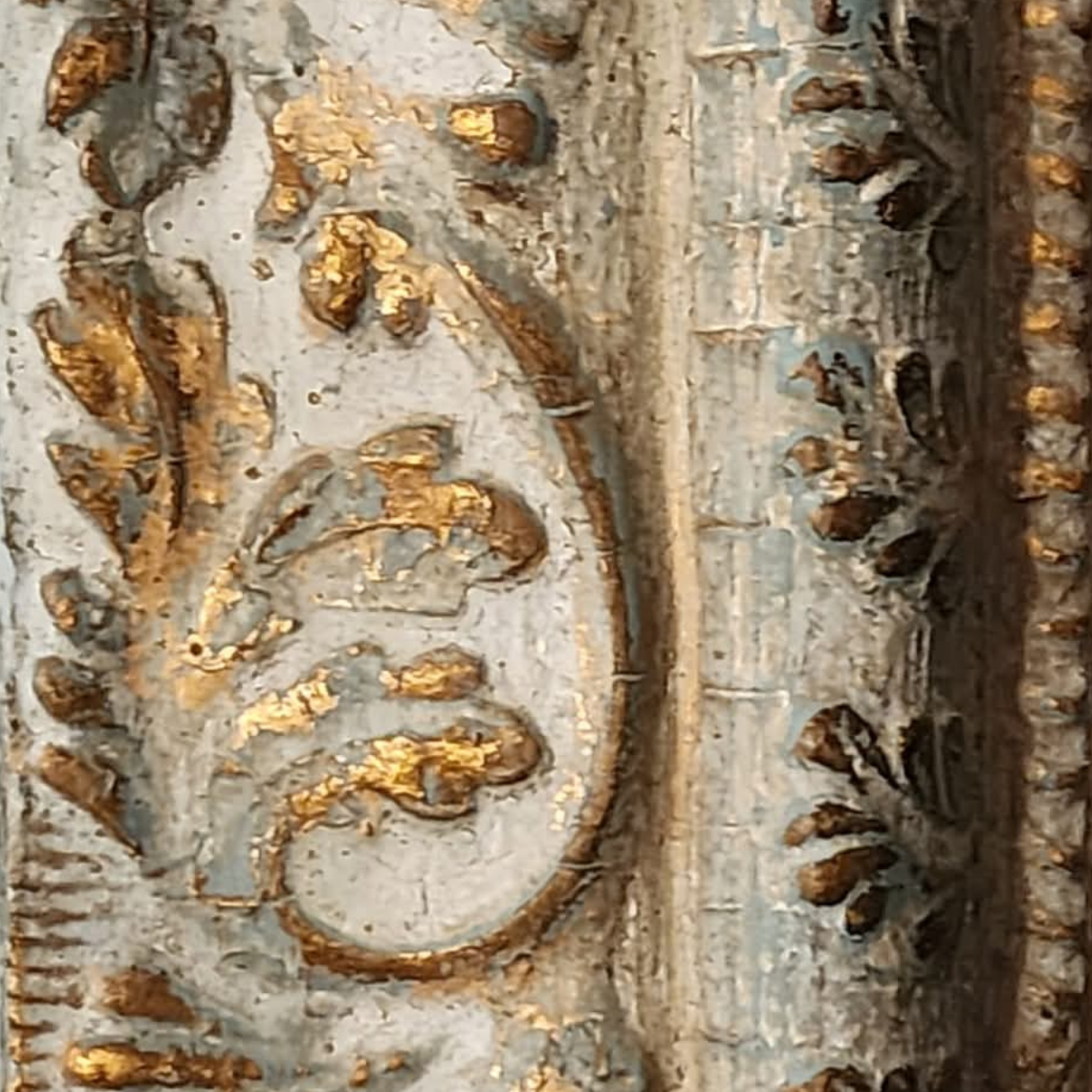 DIY Aged Frame Patrice Finish created using Amy Howards Toscana Milk Paint, Cracked Gesso, Glaze, Gold Leaf & more. Aged European-inspired finish with soft blue patina.