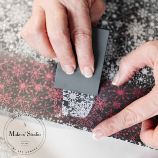 Suzy Snowflake - Mesh Stencil 12x18